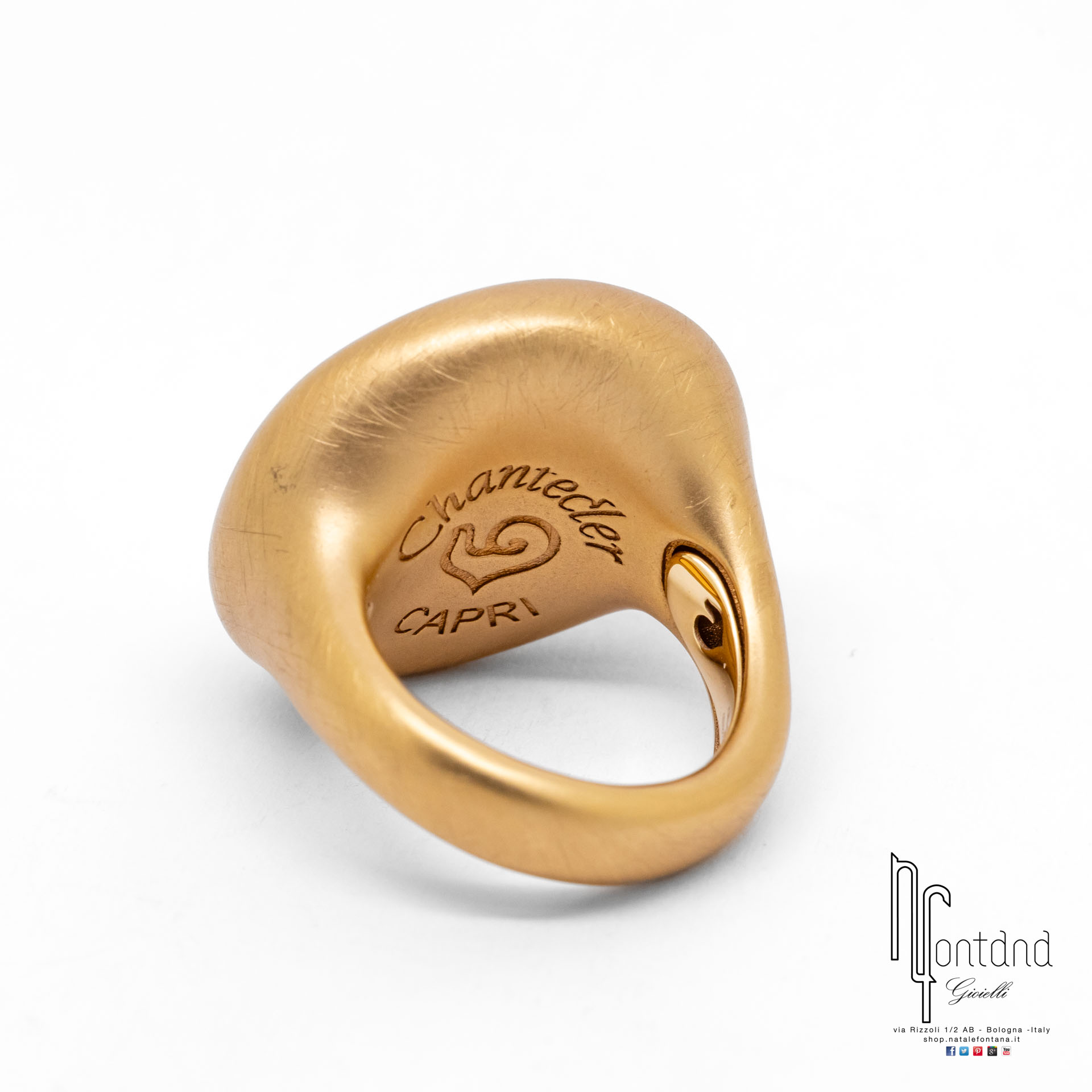 ANELLO ENCHANTE' IN ORO ROSA SATINATO 18KT, DIAMANTI, MADREPERLA E CRISTALLO DI ROCCA