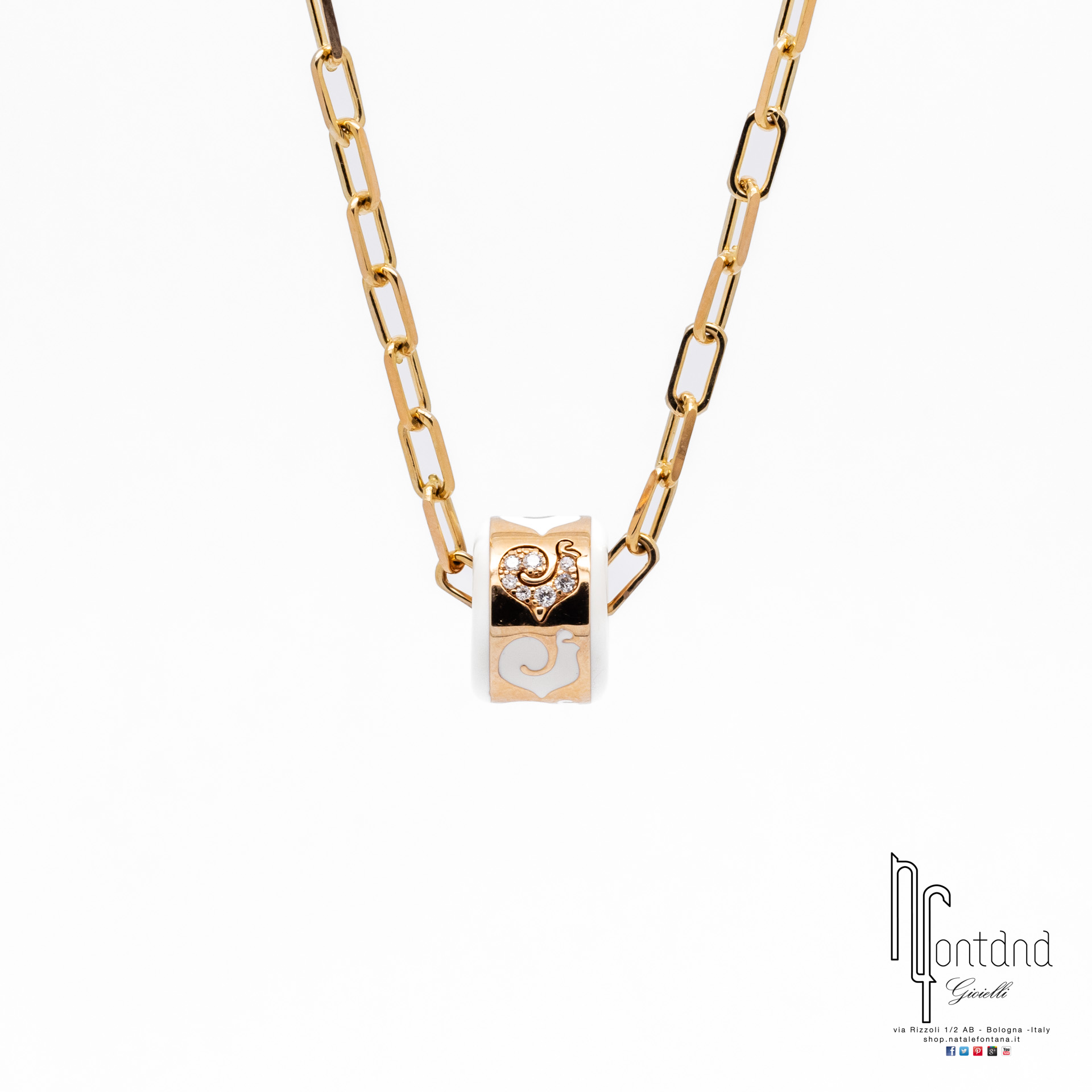 GIROCOLLO CAROUSEL IN ORO ROSA 18KT, DIAMANTI E SMALTO BIANCO