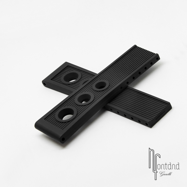 Breitling - Cinturino modello OCEAN RACER spezzoni in caucciù nero/blu