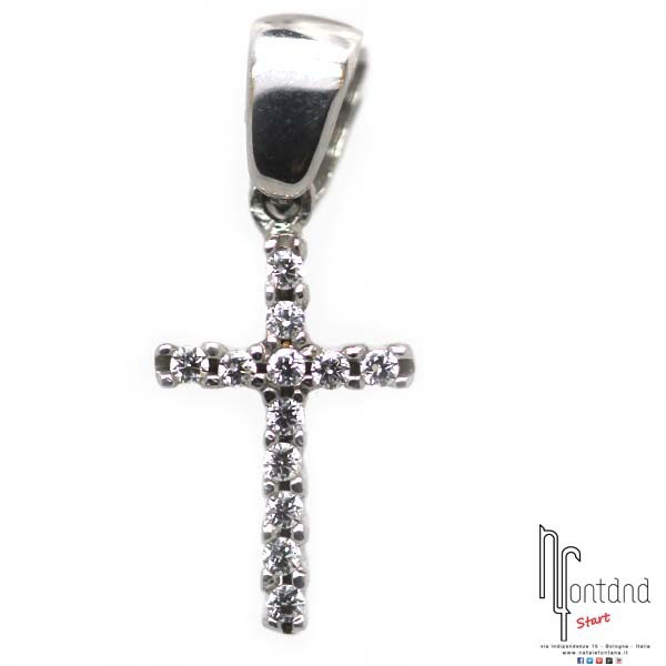 Ciondolo croce in oro bianco sottile con zirconi