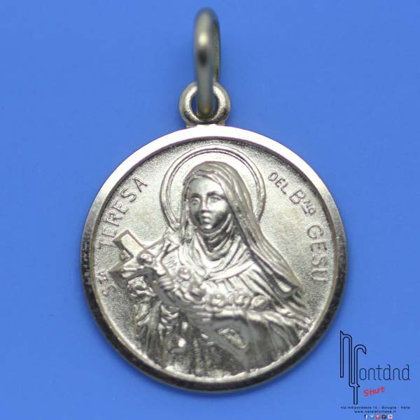 Ciondolo medaglia religiosa in oro giallo con raffigurazione di Santa Teresa del Buon Gesù
