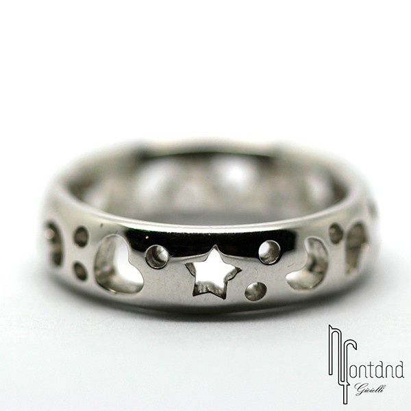 Anello traforato con cuori, stelle e lune di Pasquale Bruni in oro bianco 18 kt
