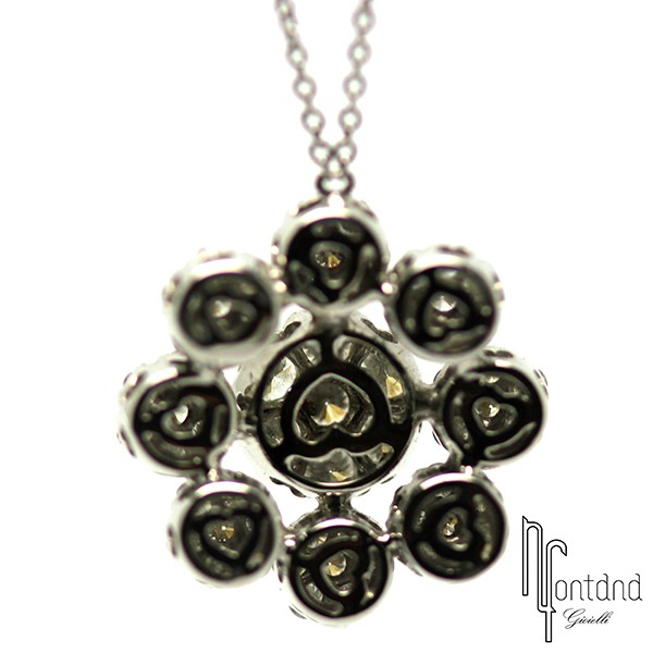 Collana Fiore di Pasquale Bruni in oro bianco 18 kt e diamanti bianchi