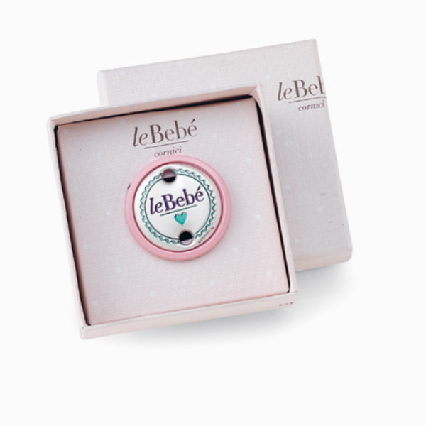 LeBebè - Spilla pinzaciuccio per bimba con piastrina in argento decorata e catena in plastica
