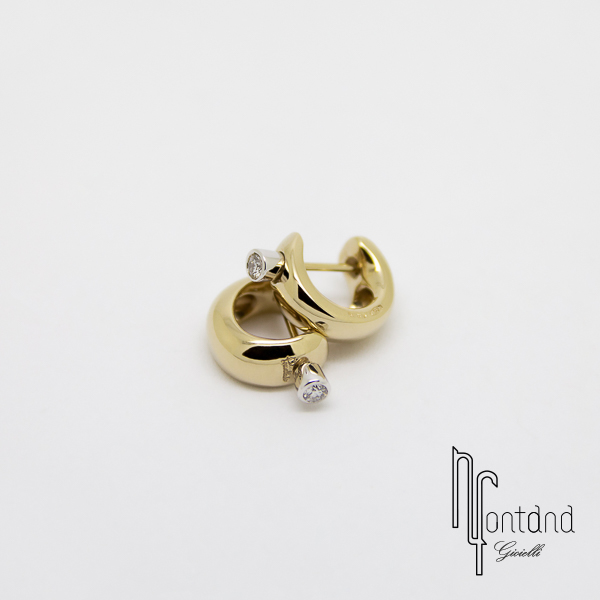 Pomellato - Orecchino piercing bombato in oro bianco non rodiato 18kt