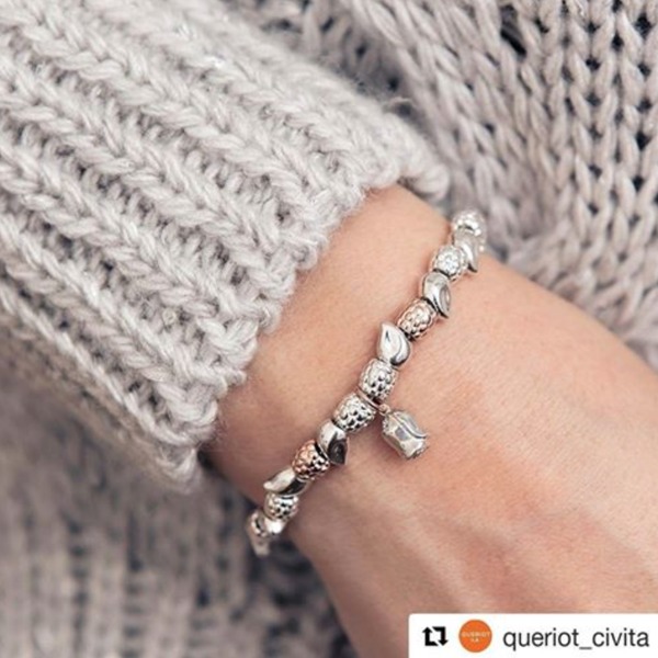 Queriot Micro Ciondolo Bocciolo di Rosa in argento