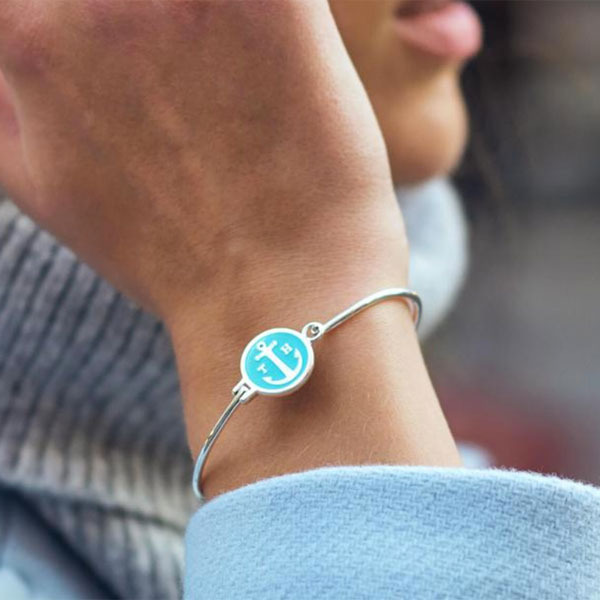 Tom Hope Venice Green Bracciale Bangle in ottone placcato argento 925 e smalto verde acqua - M